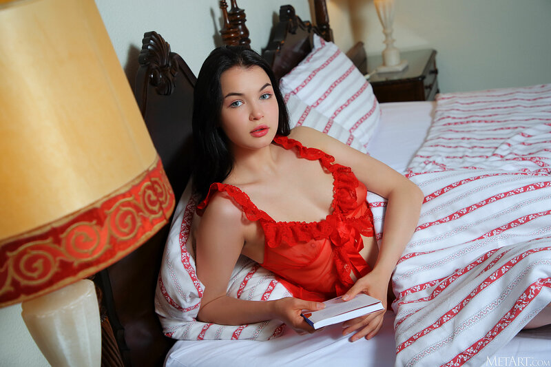 Оксана, 22 года, 1 размер груди